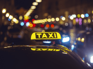 Kinh nghiệm đặt taxi sân bay Nội Bài lúc nửa đêm an tâm di chuyển