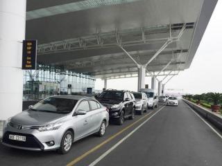 Dịch vụ thuê xe taxi đón tiễn khách tại sân bay Nội Bài giá rẻ