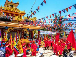 Đón xuân về cùng các lễ hội truyền thống đặc sắc trải dài từ Bắc đến Nam