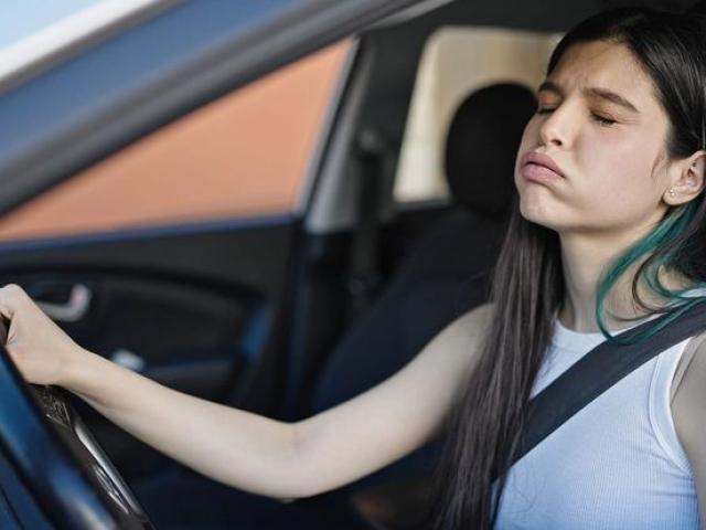 Chọn ghế thế nào để ít say xe? Mẹo đi xe du lịch dễ chịu hơn