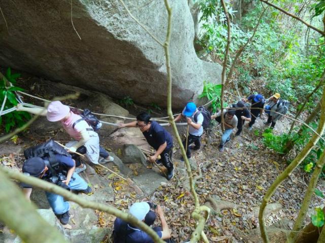 Trekking Núi Cấm cho người mới: Lịch trình & kinh nghiệm từ A–Z