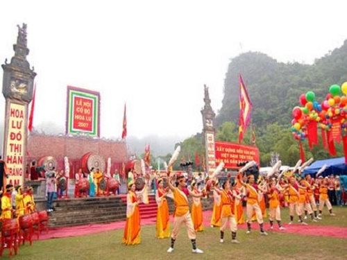 Lễ hội Hoa Lư ở Ninh Bình