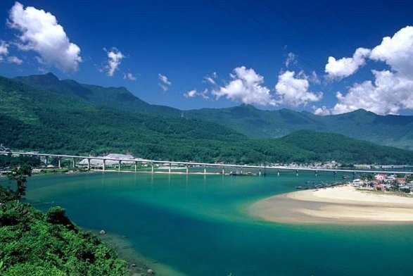Vịnh Lăng Cô