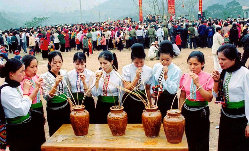 mang-den-ruou-can.jpg (136 KB)